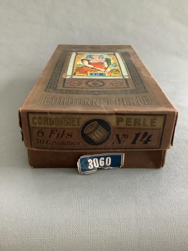Doos naaigaren F.F.R. Cordonnet Perlé N° 14 - Foto 2